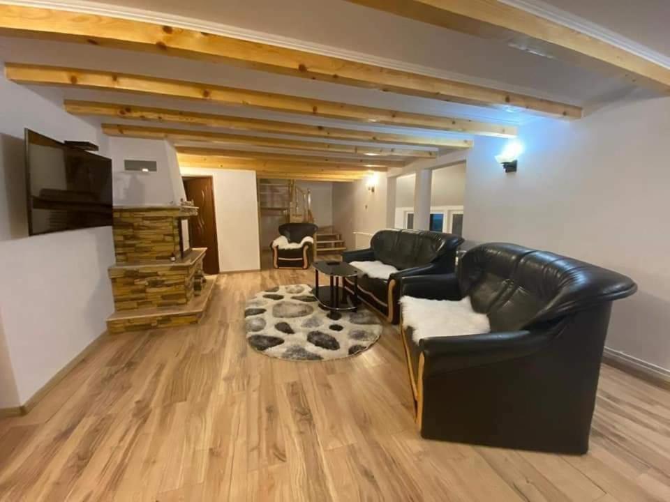 Casa Anghel Villa Bilbor Exteriör bild