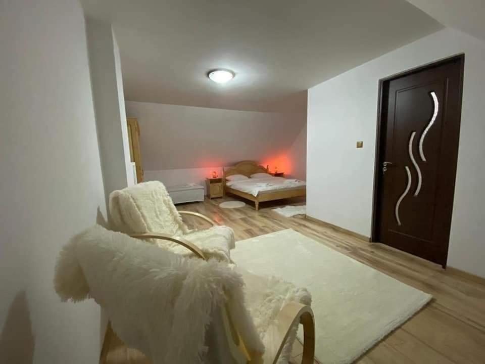 Casa Anghel Villa Bilbor Exteriör bild